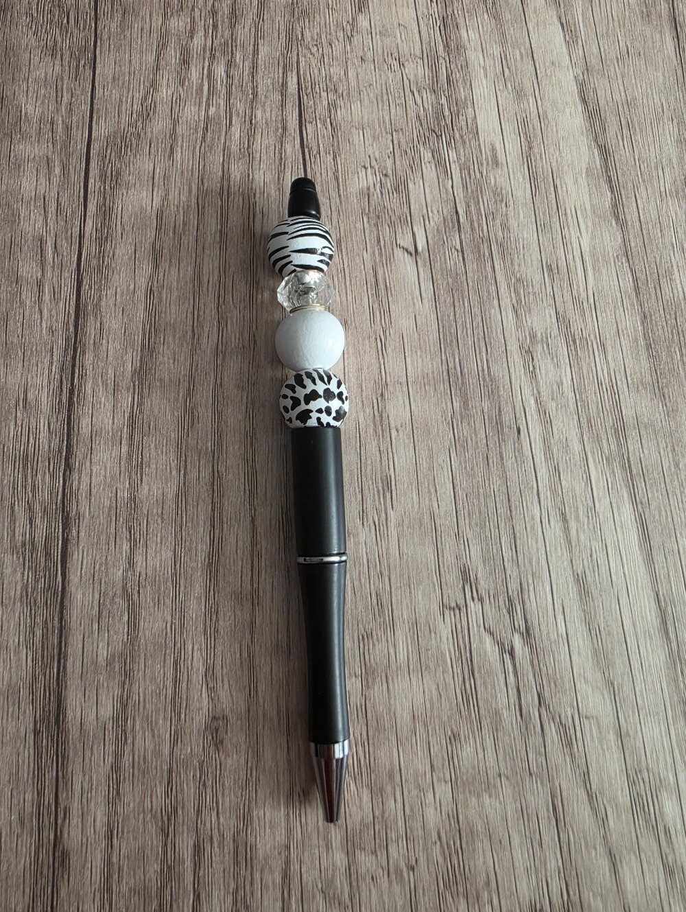 🖊Black & White Pen
